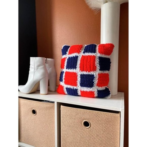 Vintage Granny Afghan Style Square Throw Pillow Knit Petite 1970s - Picture 2 of 9